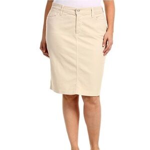 NWT Elegant Cream Pencil Skirt for Women